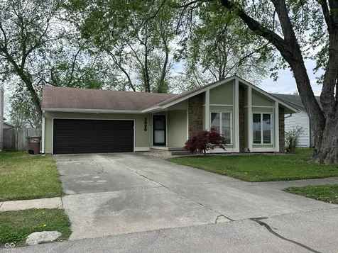3920 Peppertree Lane Columbus IN 47203