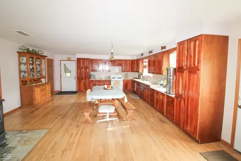 6430 E Private Rd 800 N North Vernon IN 47265