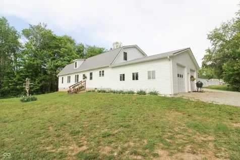 6430 E Private Rd 800 N North Vernon IN 47265