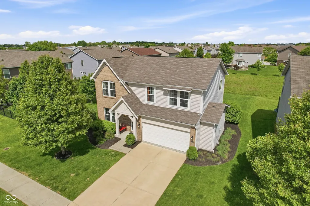 8701 N Dresden Drive Mccordsville IN 46055