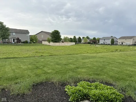 8701 N Dresden Drive Mccordsville IN 46055