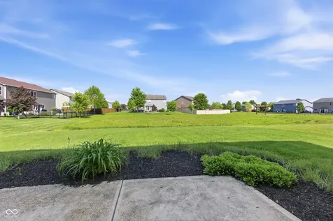 8701 N Dresden Drive Mccordsville IN 46055
