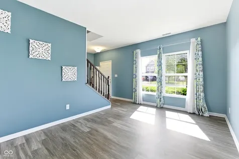 8701 N Dresden Drive Mccordsville IN 46055