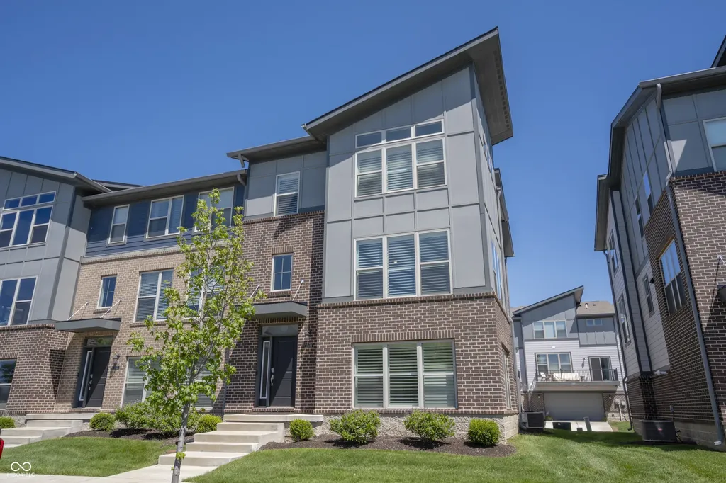 13484 Erlen Drive Fishers IN 46037