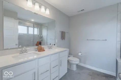13484 Erlen Drive Fishers IN 46037