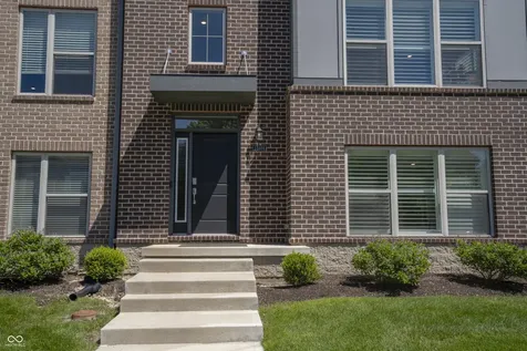 13484 Erlen Drive Fishers IN 46037