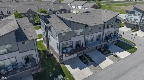13484 Erlen Drive Fishers IN 46037