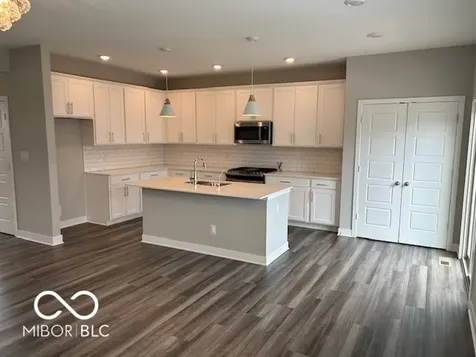 13484 Erlen Drive Fishers IN 46037