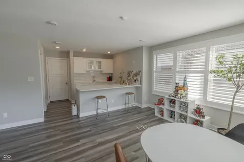 13484 Erlen Drive Fishers IN 46037