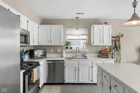 3699 Limelight Lane Whitestown IN 46075