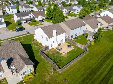 3699 Limelight Lane Whitestown IN 46075
