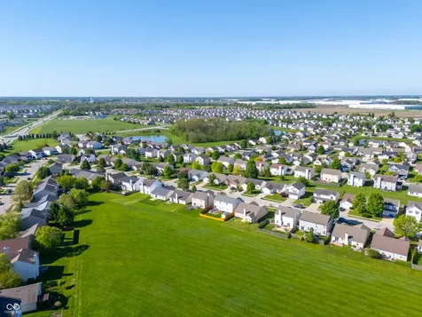 3699 Limelight Lane Whitestown IN 46075
