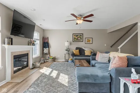 3699 Limelight Lane Whitestown IN 46075