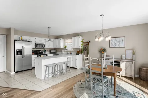 3699 Limelight Lane Whitestown IN 46075