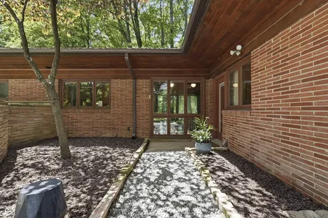 2888 W 44th Street Indianapolis IN 46228