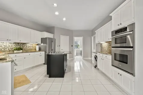 8646 Sturgeon Bay Lane Indianapolis IN 46236