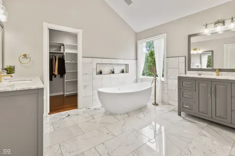 8646 Sturgeon Bay Lane Indianapolis IN 46236