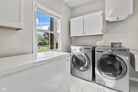 8646 Sturgeon Bay Lane Indianapolis IN 46236