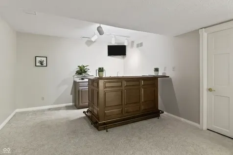 8646 Sturgeon Bay Lane Indianapolis IN 46236