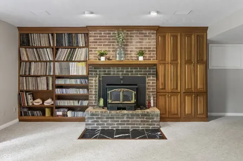 8646 Sturgeon Bay Lane Indianapolis IN 46236