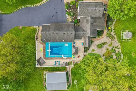 211 Whiteland Road Whiteland IN 46184