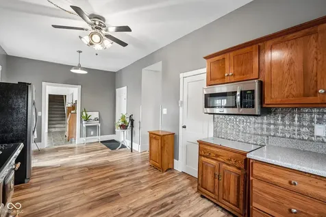 211 Whiteland Road Whiteland IN 46184