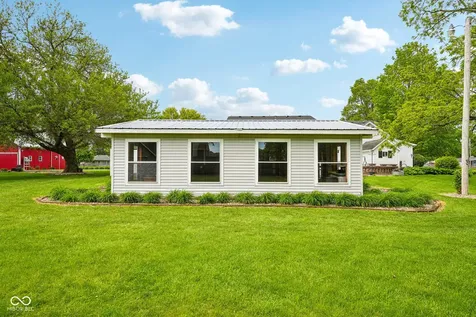 211 Whiteland Road Whiteland IN 46184