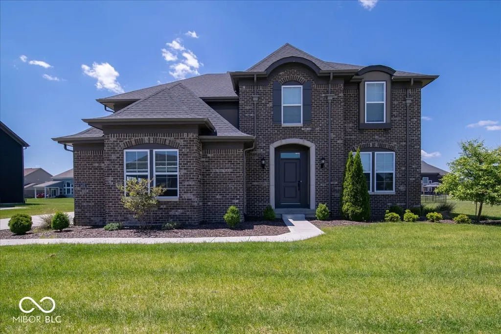 1402 Hove Drive Greenwood IN 46143