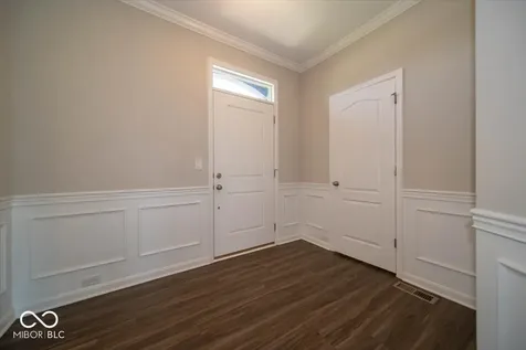 1402 Hove Drive Greenwood IN 46143