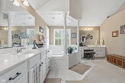 13221 Griffin Run Carmel IN 46033