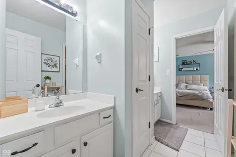 13221 Griffin Run Carmel IN 46033