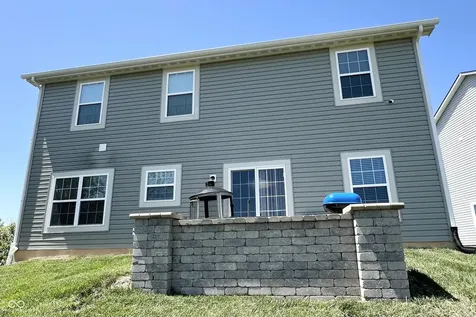 1583 N Creekwater Pass Greenfield IN 46140