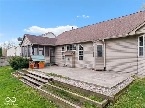 7199 Bethel Court Avon IN 46123