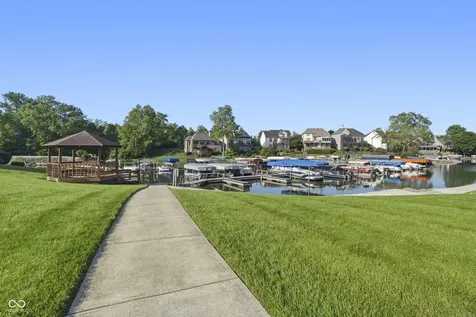 8140 Shorewalk Drive Indianapolis IN 46236