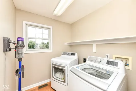 9007 Daisy Court Noblesville IN 46060