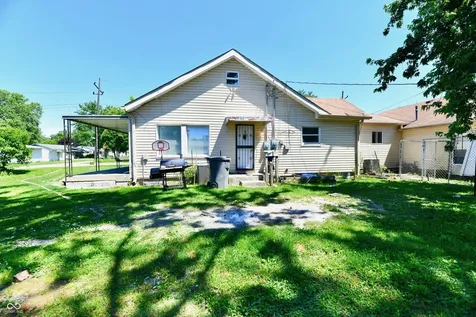 5623 E 18th Street Indianapolis IN 46218