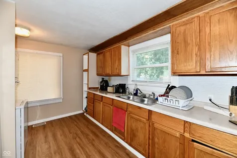 5623 E 18th Street Indianapolis IN 46218