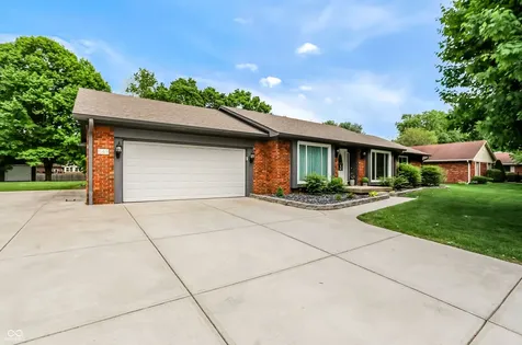 549 Macy Way Greenwood IN 46142