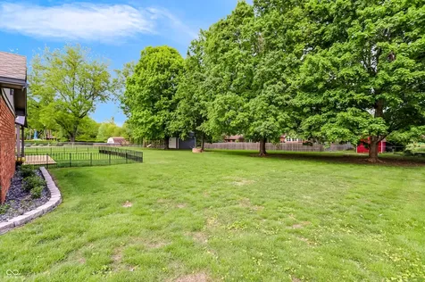 549 Macy Way Greenwood IN 46142