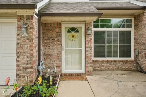 256 Strand Lane Avon IN 46123