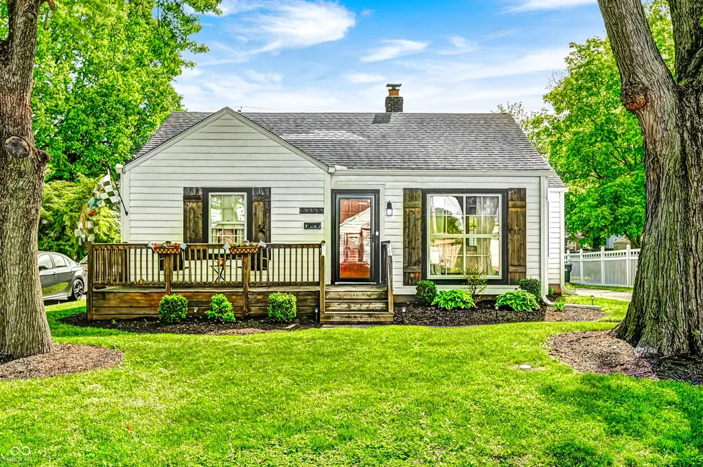 5355 Rosslyn Avenue Indianapolis IN 46220