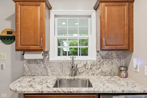 5355 Rosslyn Avenue Indianapolis IN 46220
