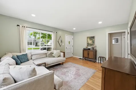 5355 Rosslyn Avenue Indianapolis IN 46220
