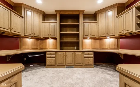 14300 Oakbrook Court Carmel IN 46033