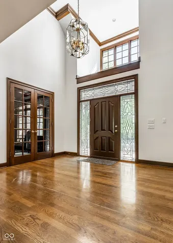14300 Oakbrook Court Carmel IN 46033