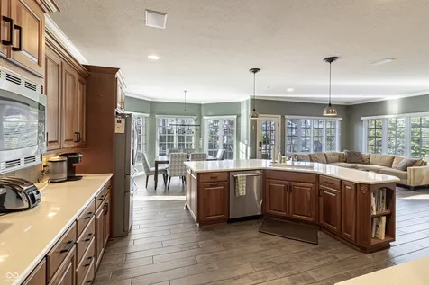 10701 Harbor Bay Drive Fishers IN 46040