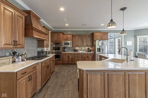 10701 Harbor Bay Drive Fishers IN 46040