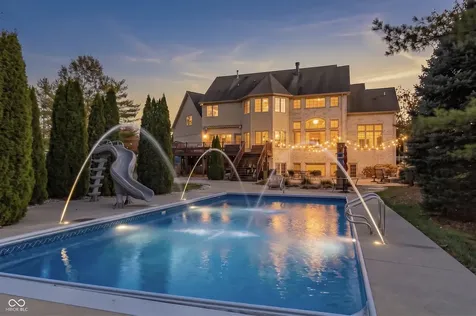10701 Harbor Bay Drive Fishers IN 46040