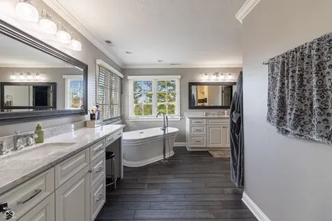 10701 Harbor Bay Drive Fishers IN 46040
