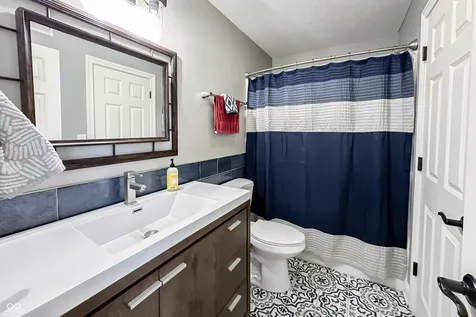 10701 Harbor Bay Drive Fishers IN 46040